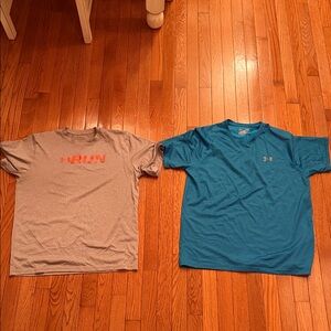 Under Armour Gray and Teal T-Shirts - Size Medium